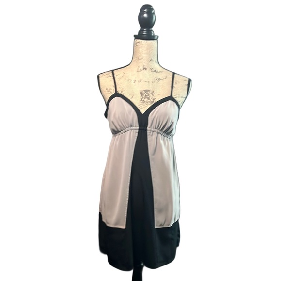 silence + noise Dresses & Skirts - Silence + Noise colorblock dress